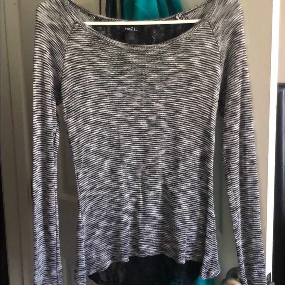 Rue21 Long sleeve with lace